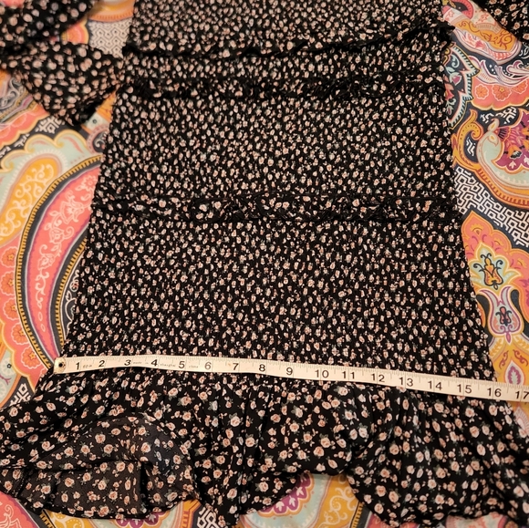 Black floral stretchy smocked ruffle dress M/L NWT - Picture 13 of 13